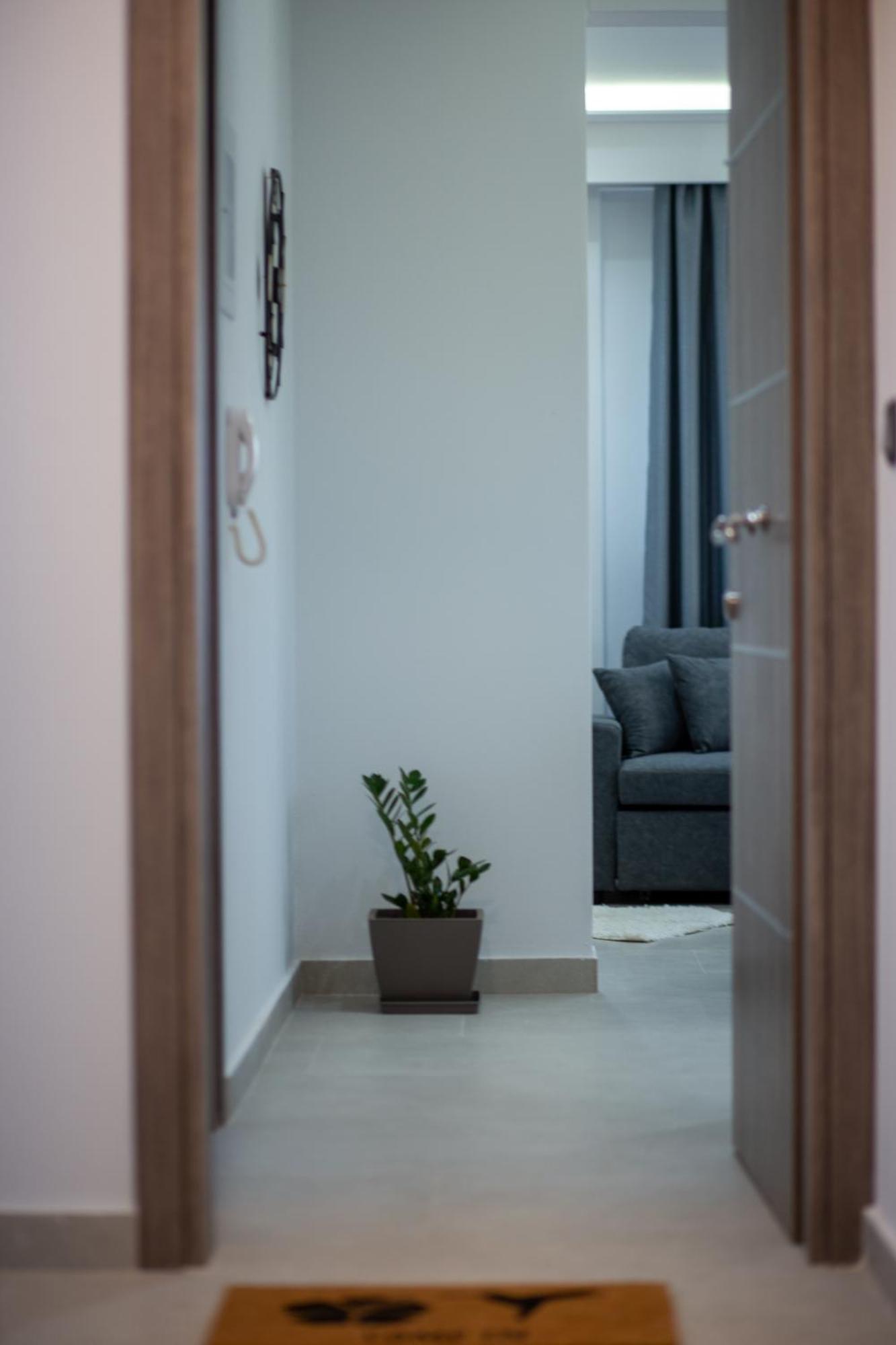 Marane Luxury Suites ネア・ムダニア エクステリア 写真